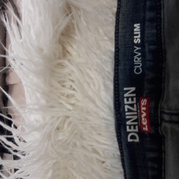 Jeans - Picture 2 of 6